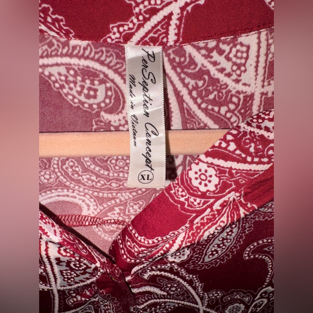PerSeption Concept Floral and Paisley Blouses - Navy and Red - Picture 4 of 9